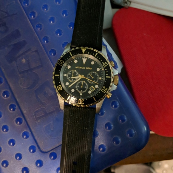 MK Watch - Picture 2 of 3